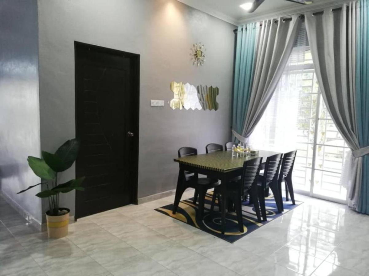 Damai D Homestay Kangar Esterno foto