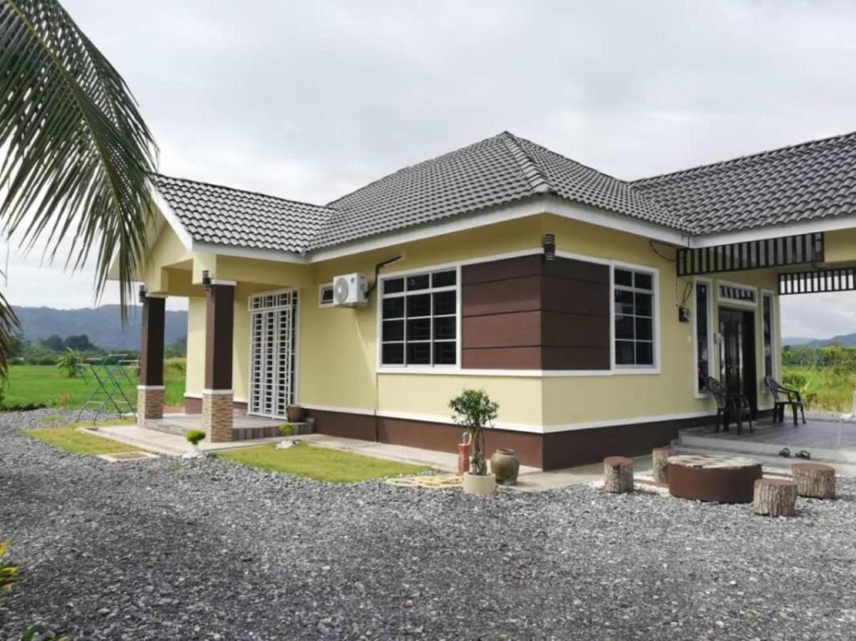 Damai D Homestay Kangar Esterno foto